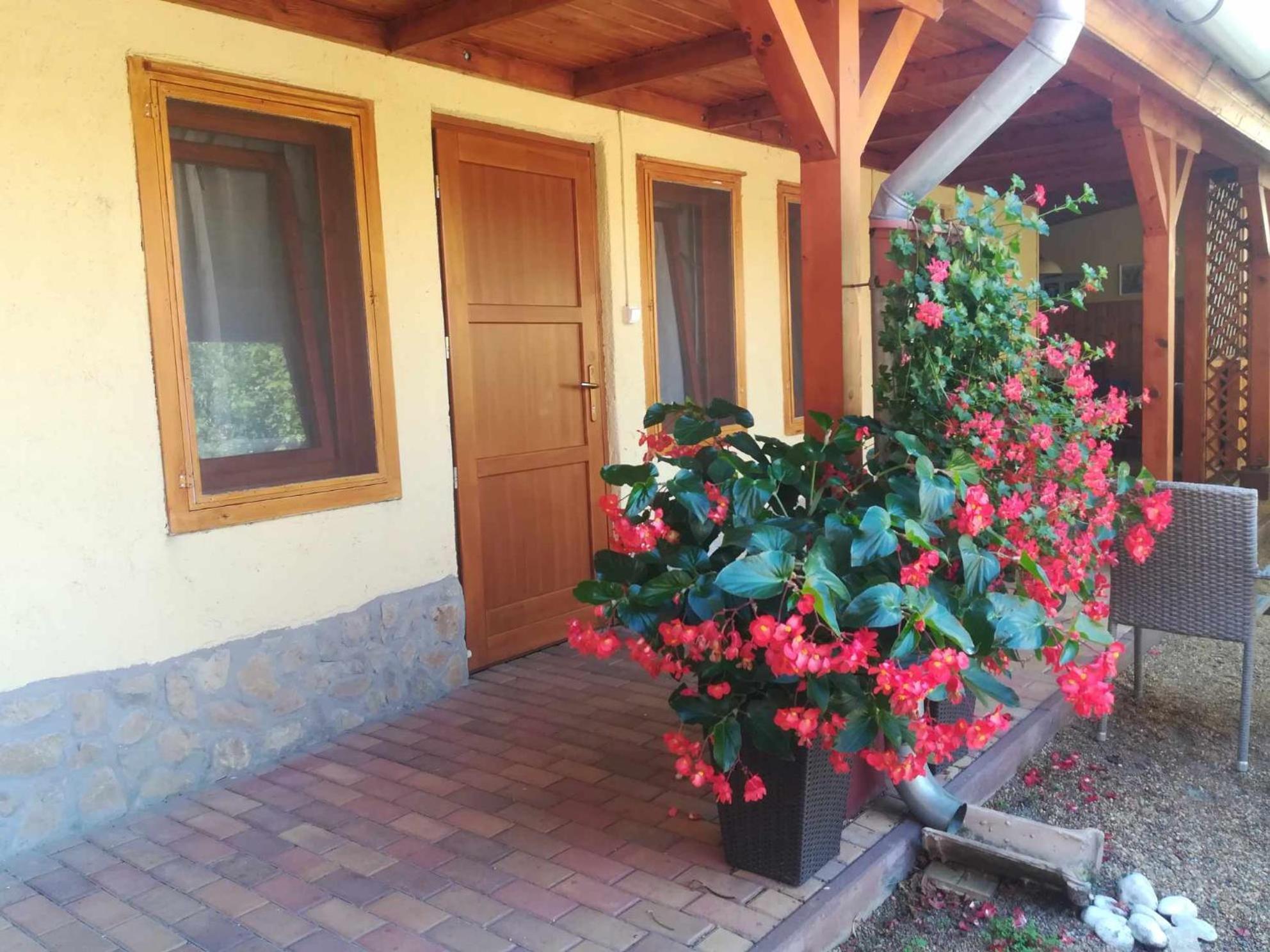 Muskatlis Haz Apartment Balatonlelle Ngoại thất bức ảnh