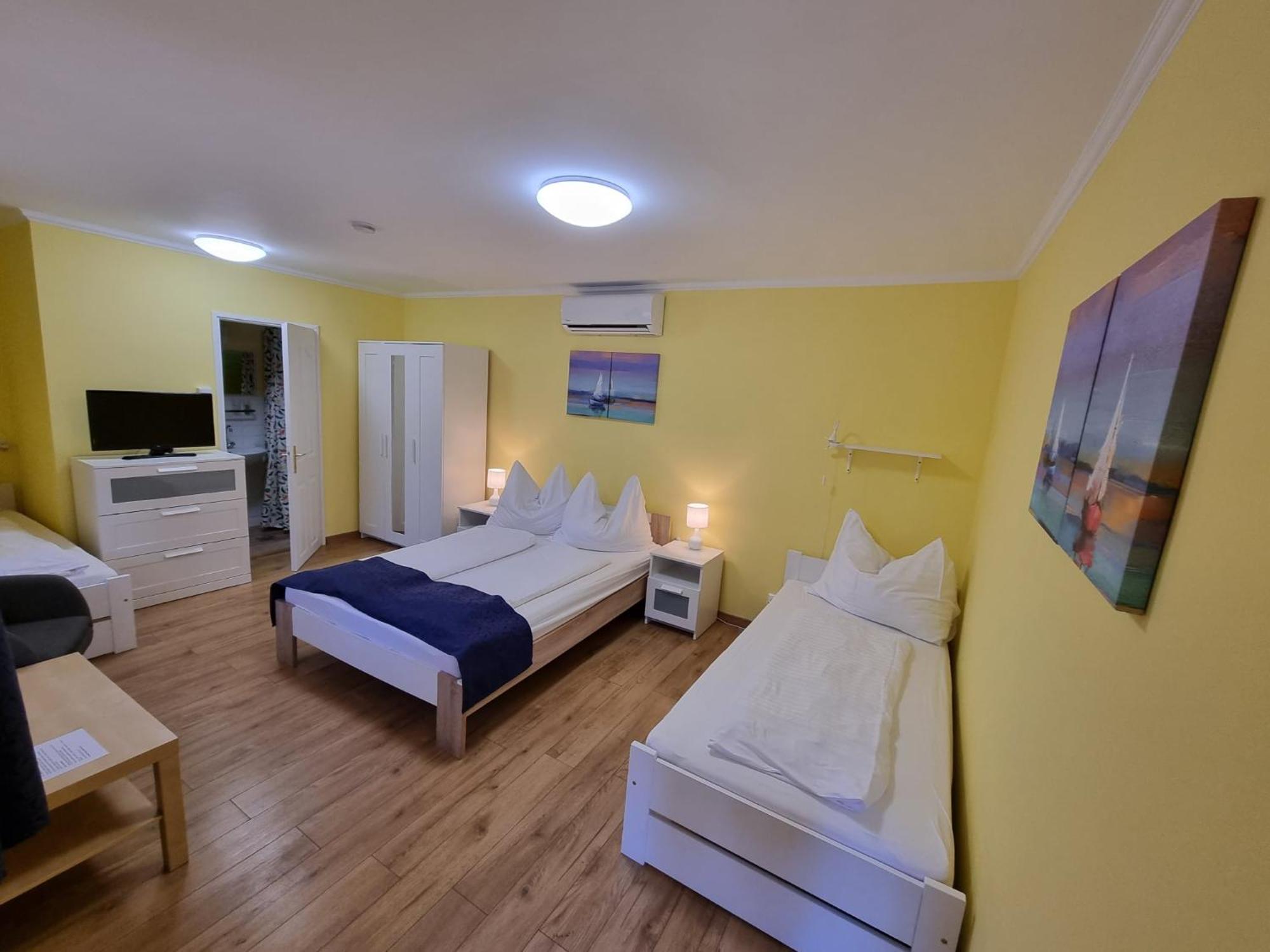 Muskatlis Haz Apartment Balatonlelle Ngoại thất bức ảnh