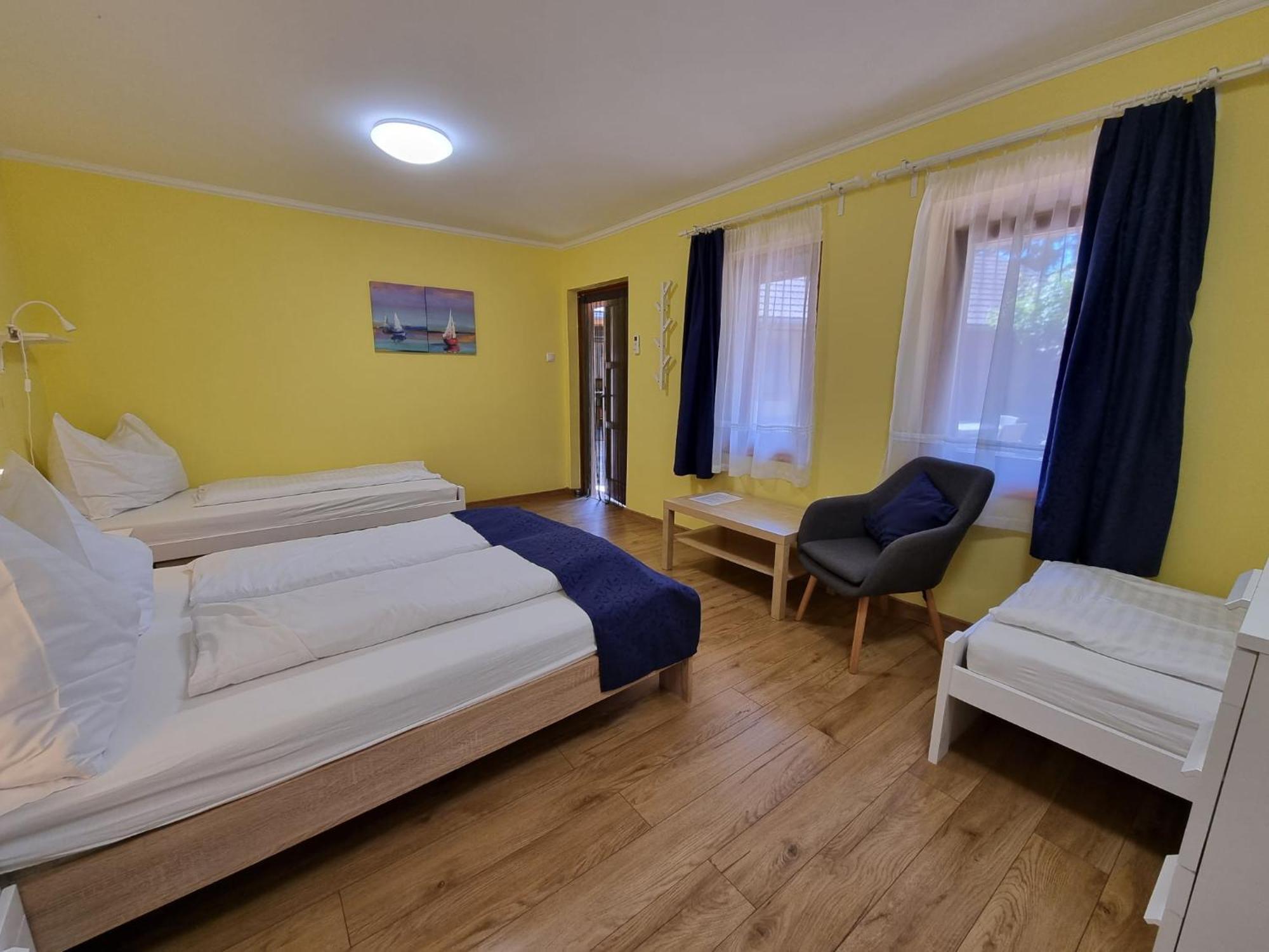 Muskatlis Haz Apartment Balatonlelle Ngoại thất bức ảnh